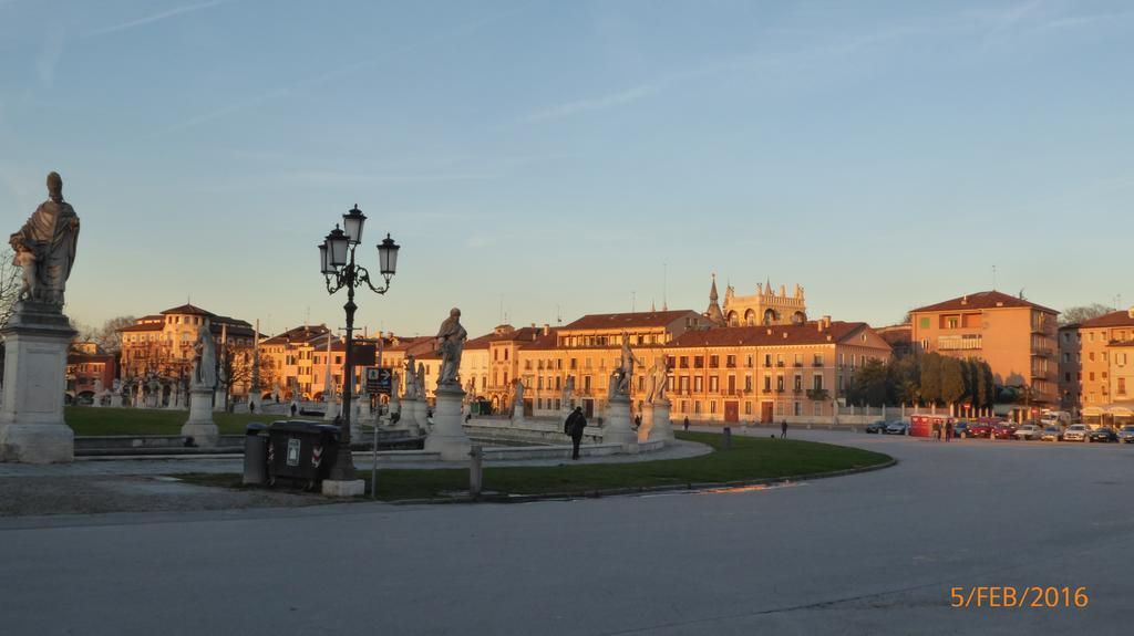 Bed and Breakfast Residenza Carducci Padua Exterior foto