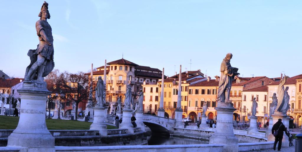 Bed and Breakfast Residenza Carducci Padua Exterior foto